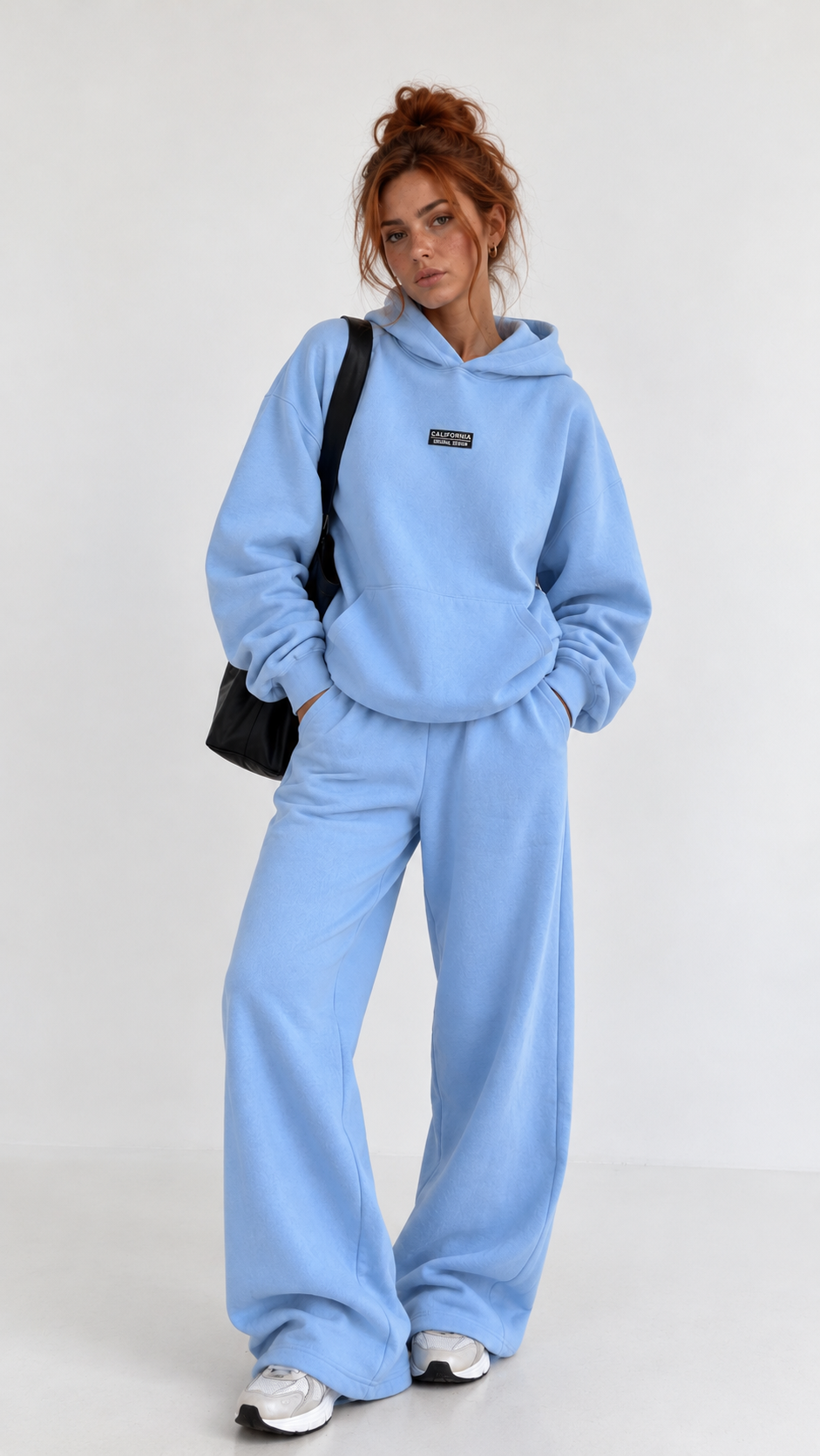 Ensemble femme bleu ciel oversize, vue de face – Nuage Urbain
